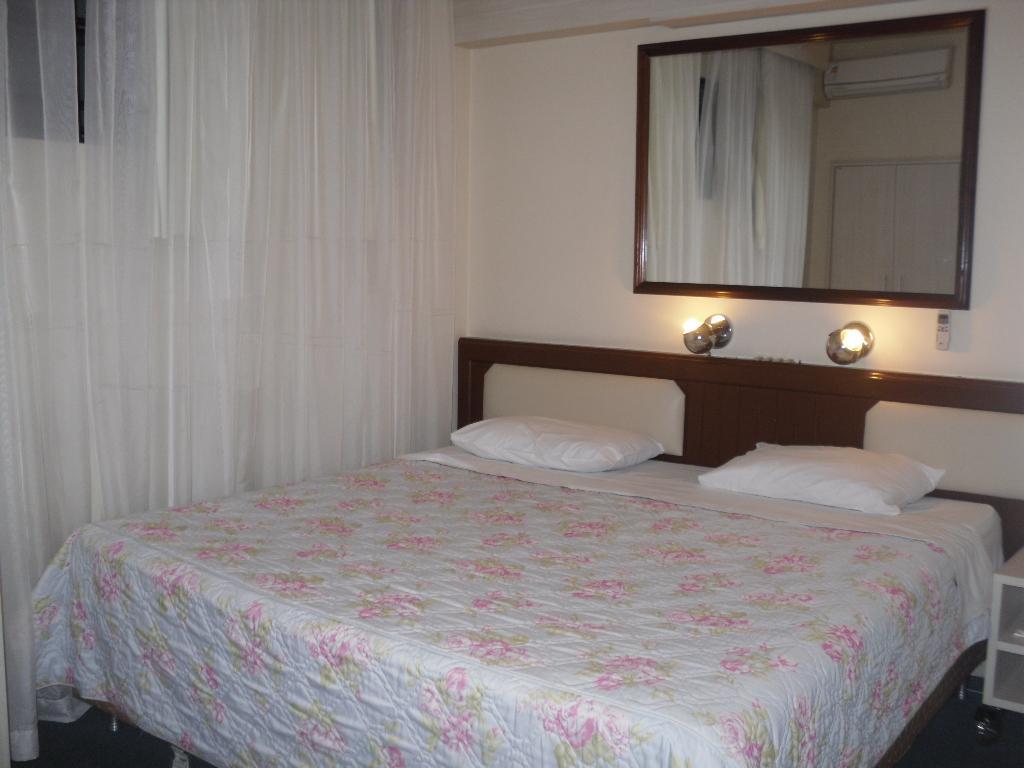 Cha Prime Curitiba Hotell Exteriör bild