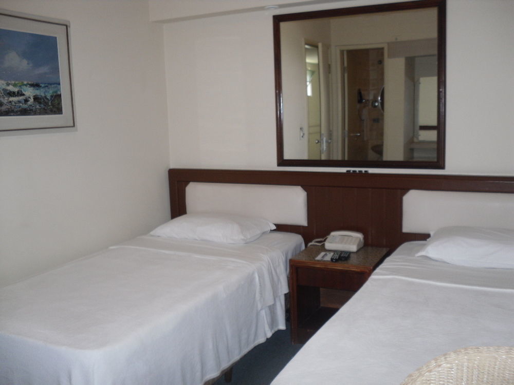 Cha Prime Curitiba Hotell Exteriör bild