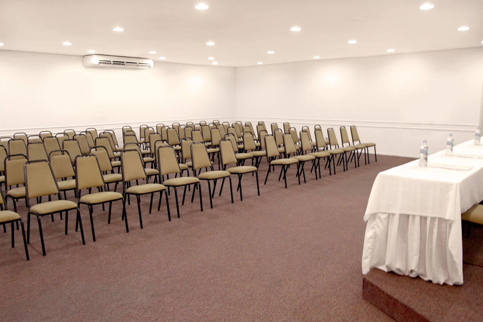 Cha Prime Curitiba Hotell Exteriör bild
